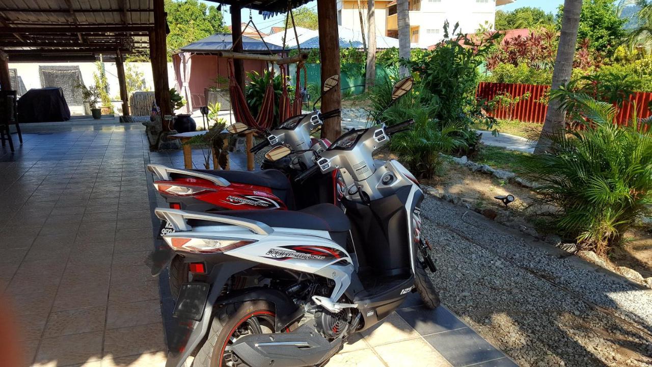 Sabandy House B&B Padang Mat Sirat Exteriör bild
