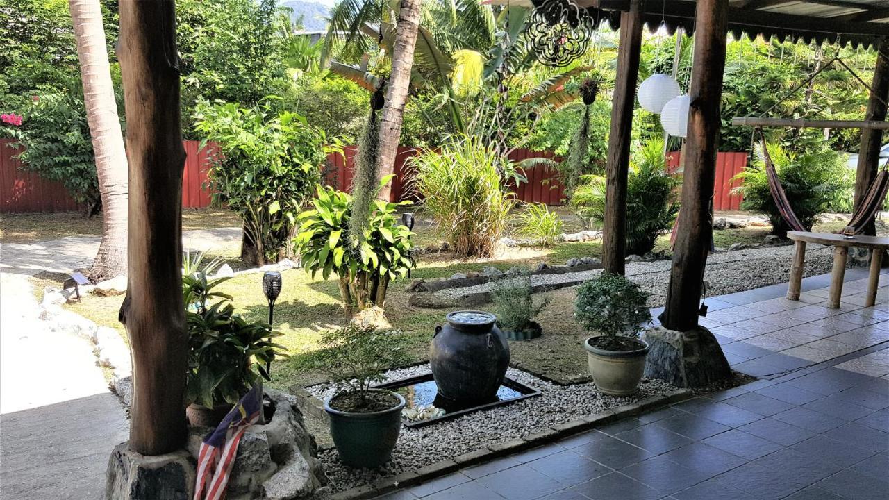 Sabandy House B&B Padang Mat Sirat Exteriör bild