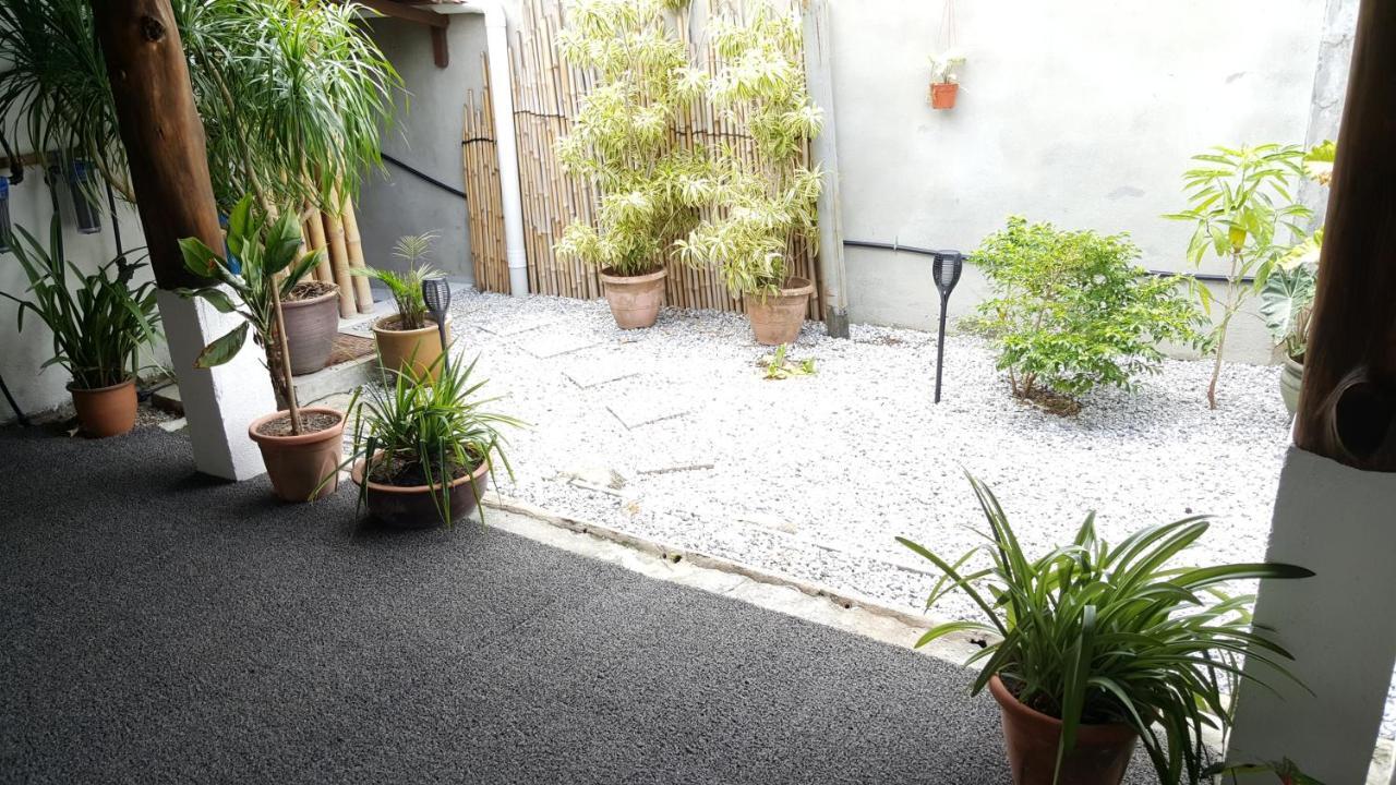 Sabandy House B&B Padang Mat Sirat Exteriör bild